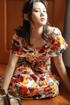 美女翘臀图片
